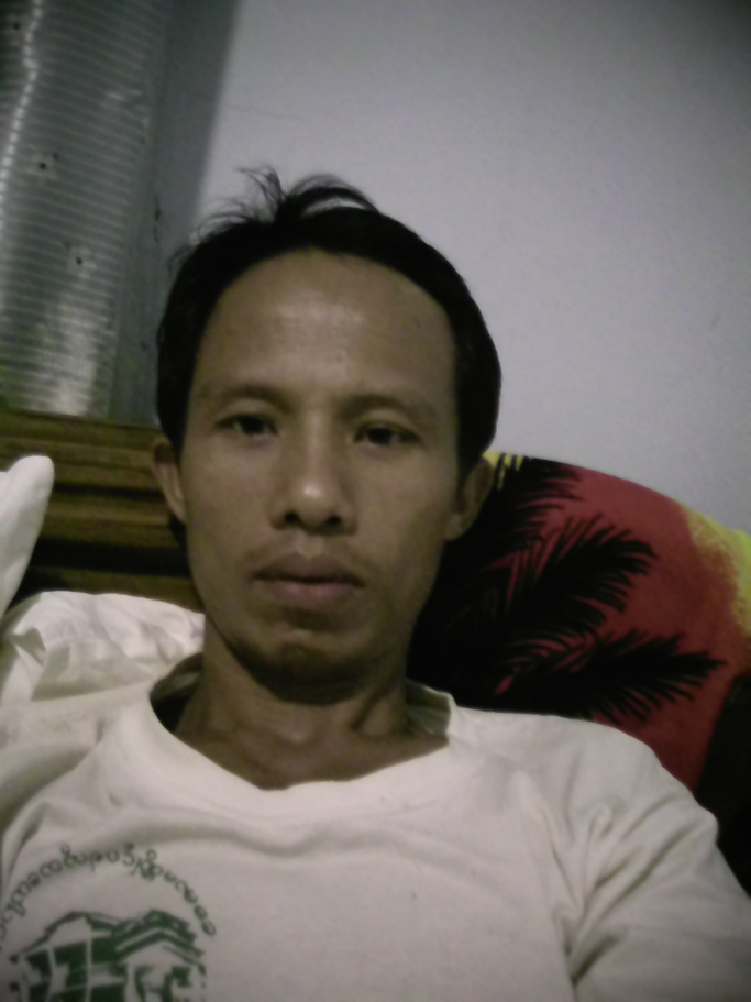 လှစံဦး