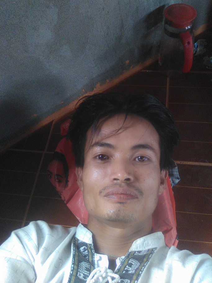 အမည်မသိ