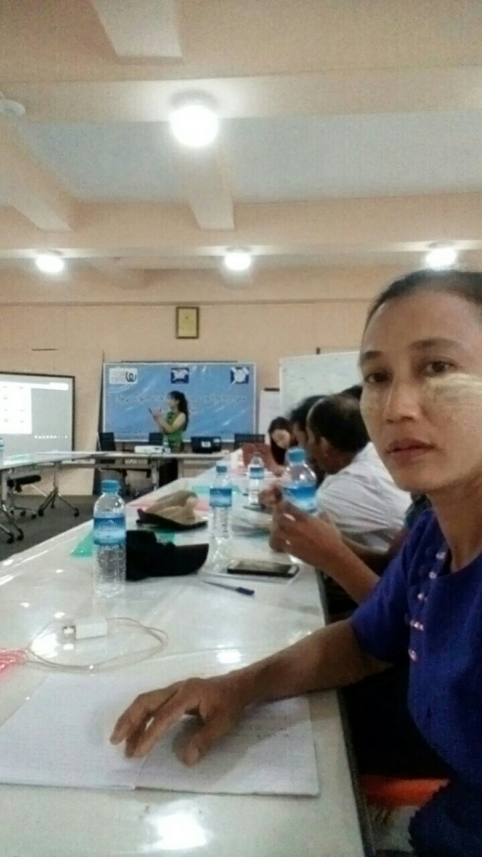 မိုးမိုးခိုင်