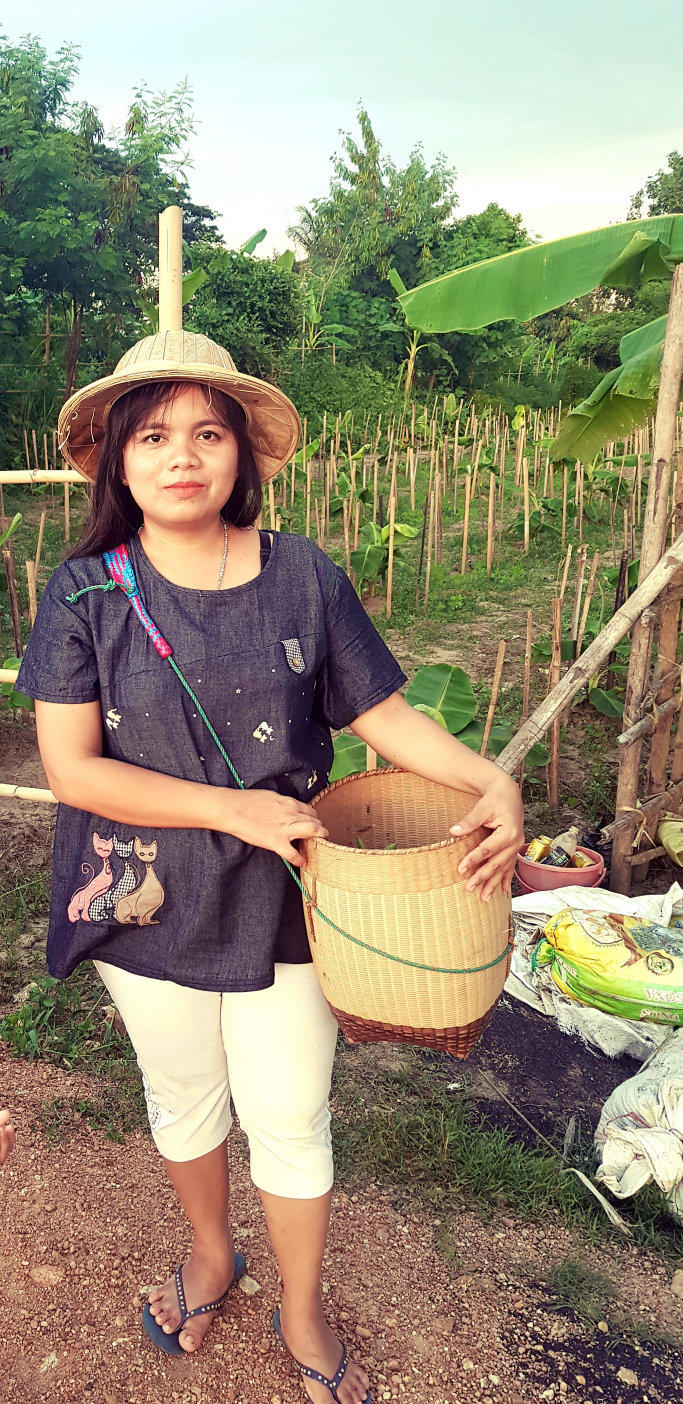 မအိ