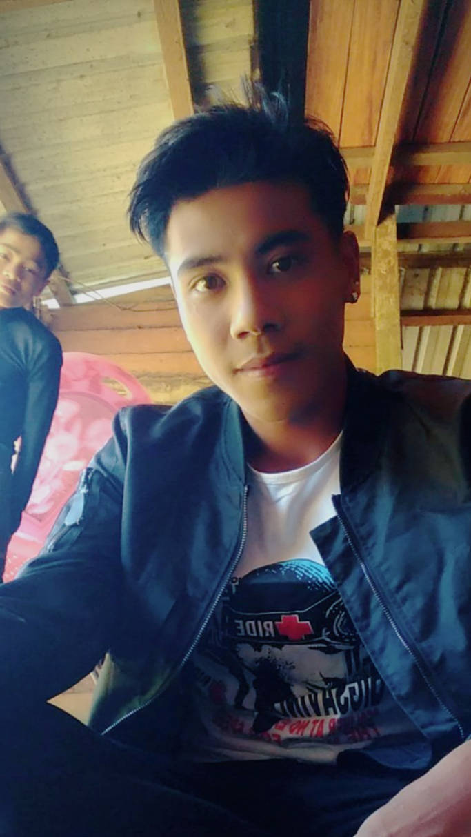 မင်းနိုင်ဌေး