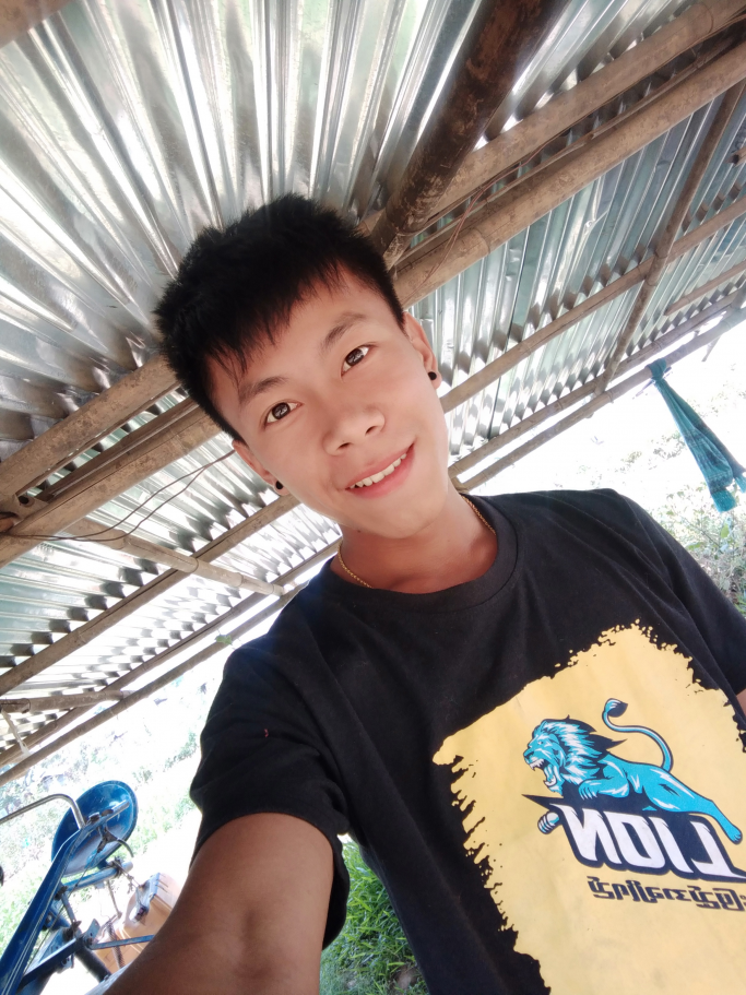 ရဲ၀င်းထွန်း