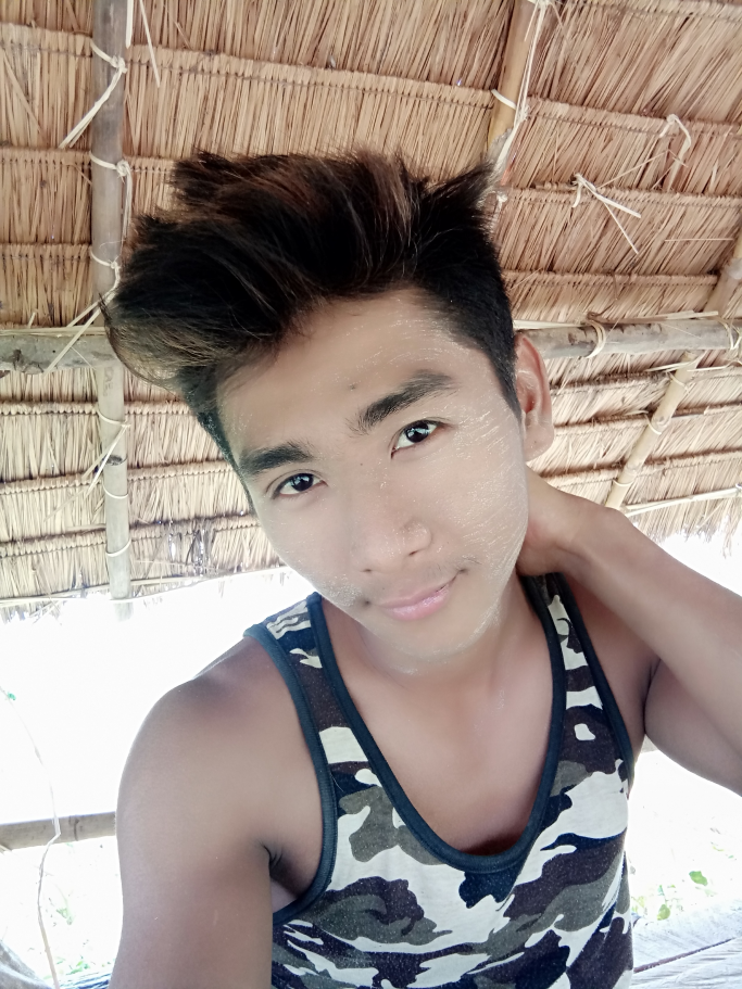 ထက်ရှိုင်းအောင်
