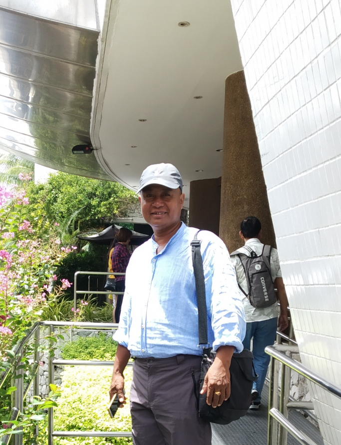 ဦး၀င်း