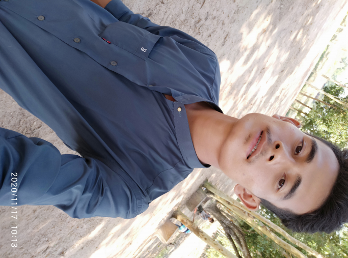 ချမ်းမြေ့မောင်