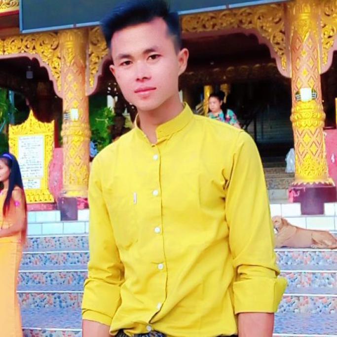 မောင်လှမျိုးအောင်